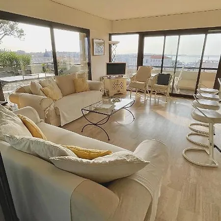 Apartament Luxurious Two-bedroom